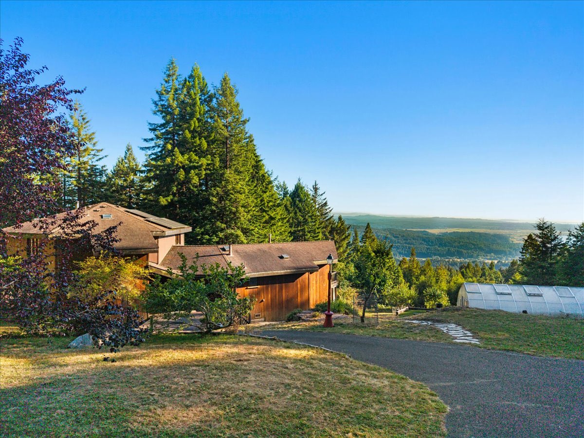 222 Simmons Ln, Arcata, CA — photo 10 of 102