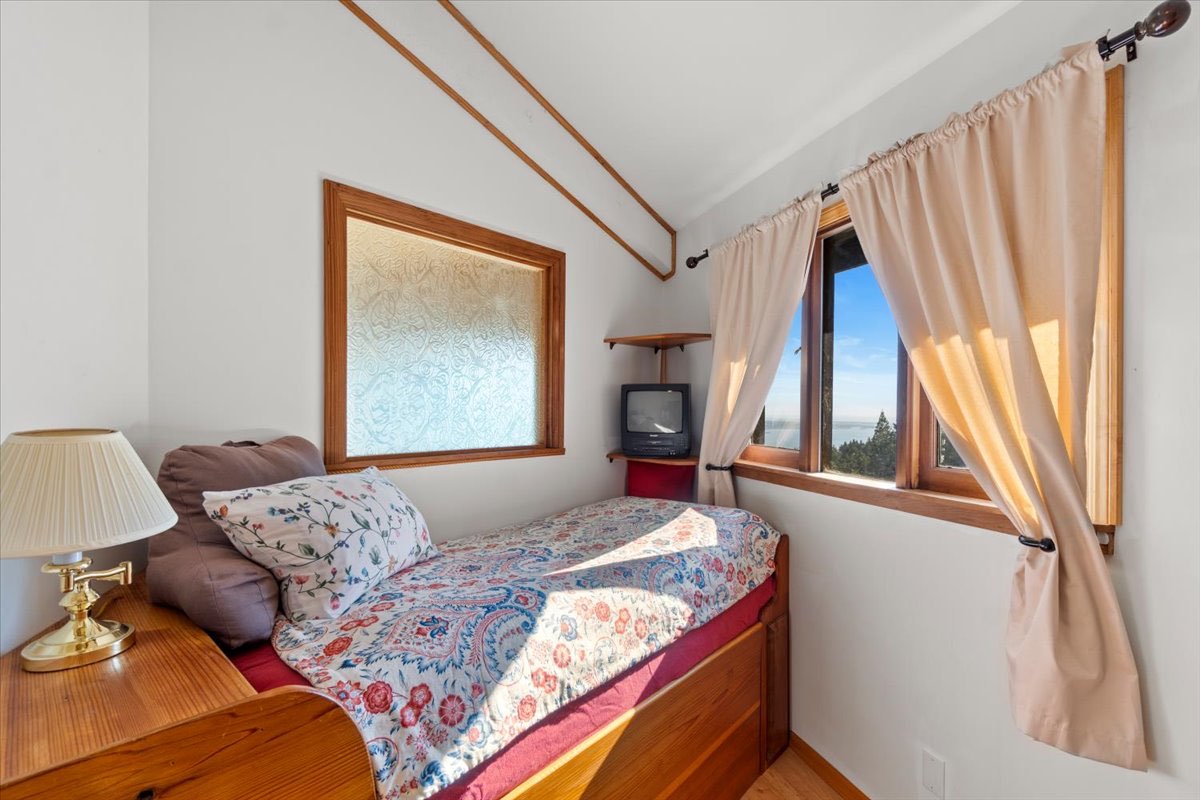 222 Simmons Ln, Arcata, CA — photo 44 of 102
